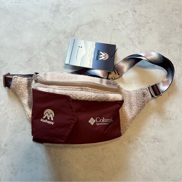 NWT Madhappy × Columbia Limited Edition Fleece XT Fanny Pack - Picture 2 of 12